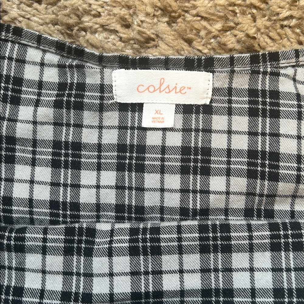 Colsie Black and White Plaid Two Piece Pajama Set Size XL - Picture 3 of 5